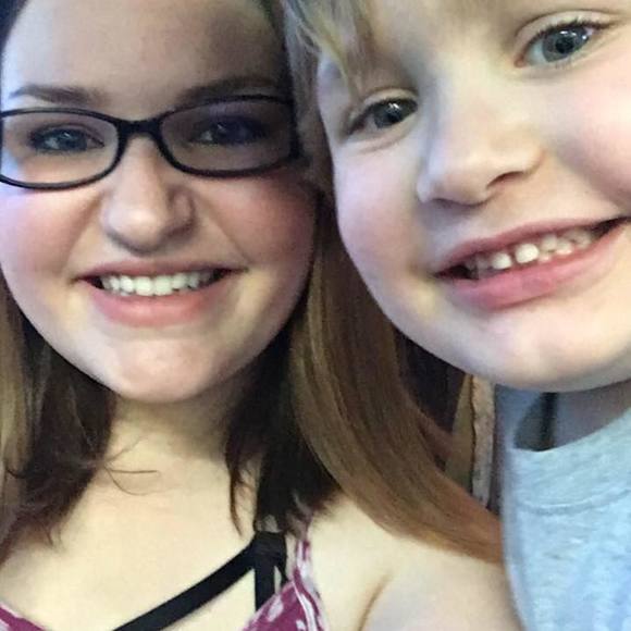 Meet your Posher, Kaitlin - Picture 1 of 1